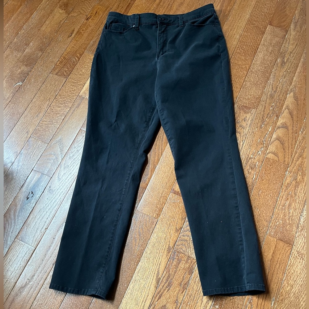 Bandolino Women’s Black Trousers, Size 14